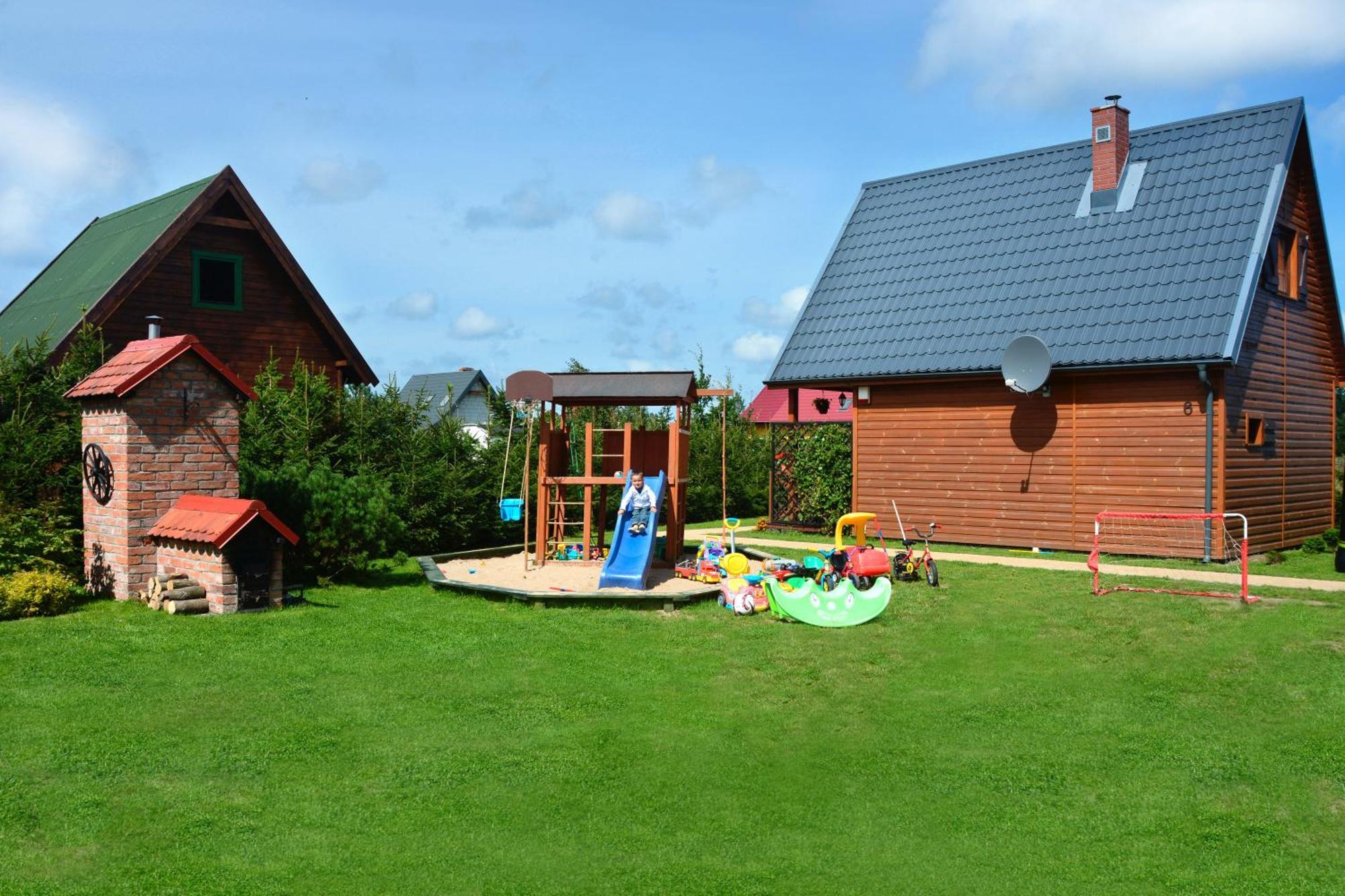 Caloroczne Domki Nad Morzem I Jeziorem Jezierzany Luaran gambar