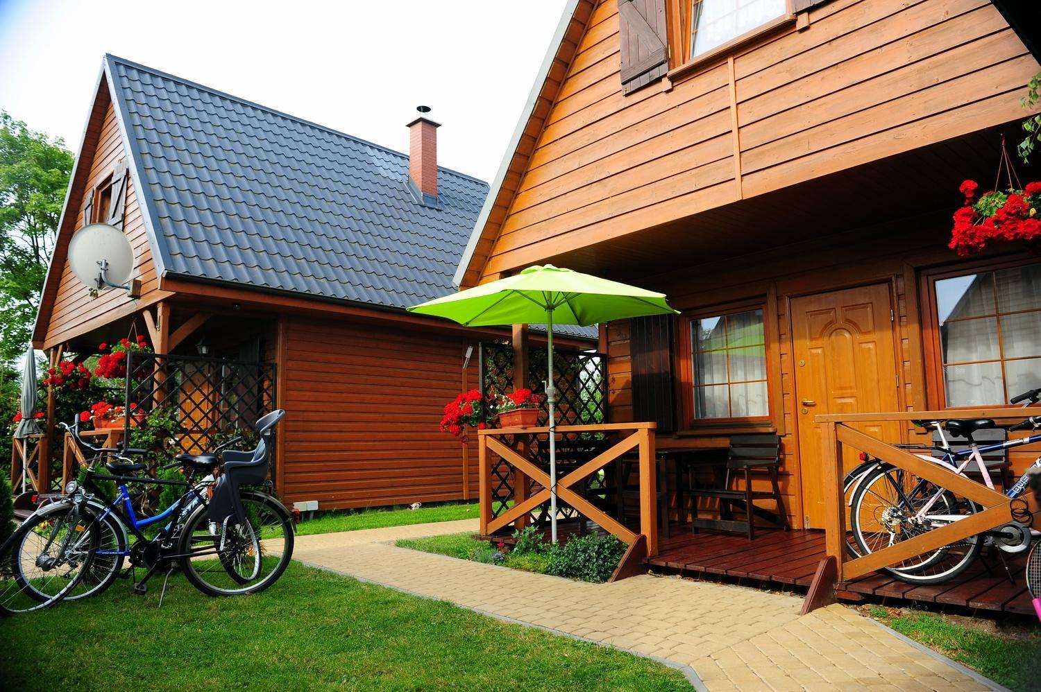 Caloroczne Domki Nad Morzem I Jeziorem Jezierzany Luaran gambar